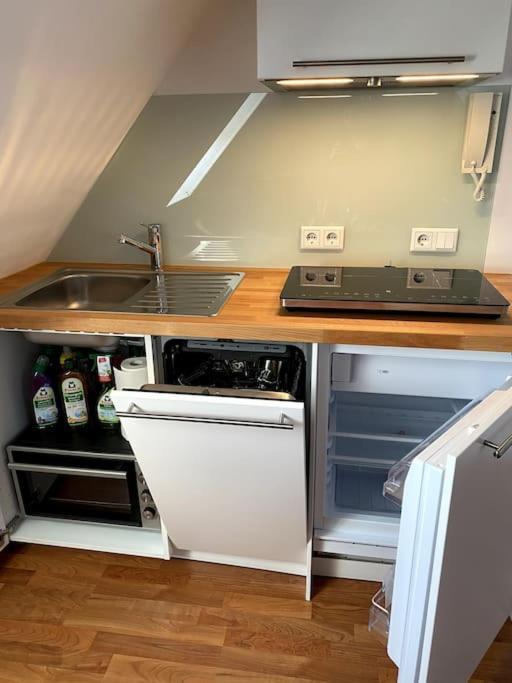 Appartement Super Zentral Begehrte Wohnlage Parkplatz Vor Haus à Nuremberg Extérieur photo
