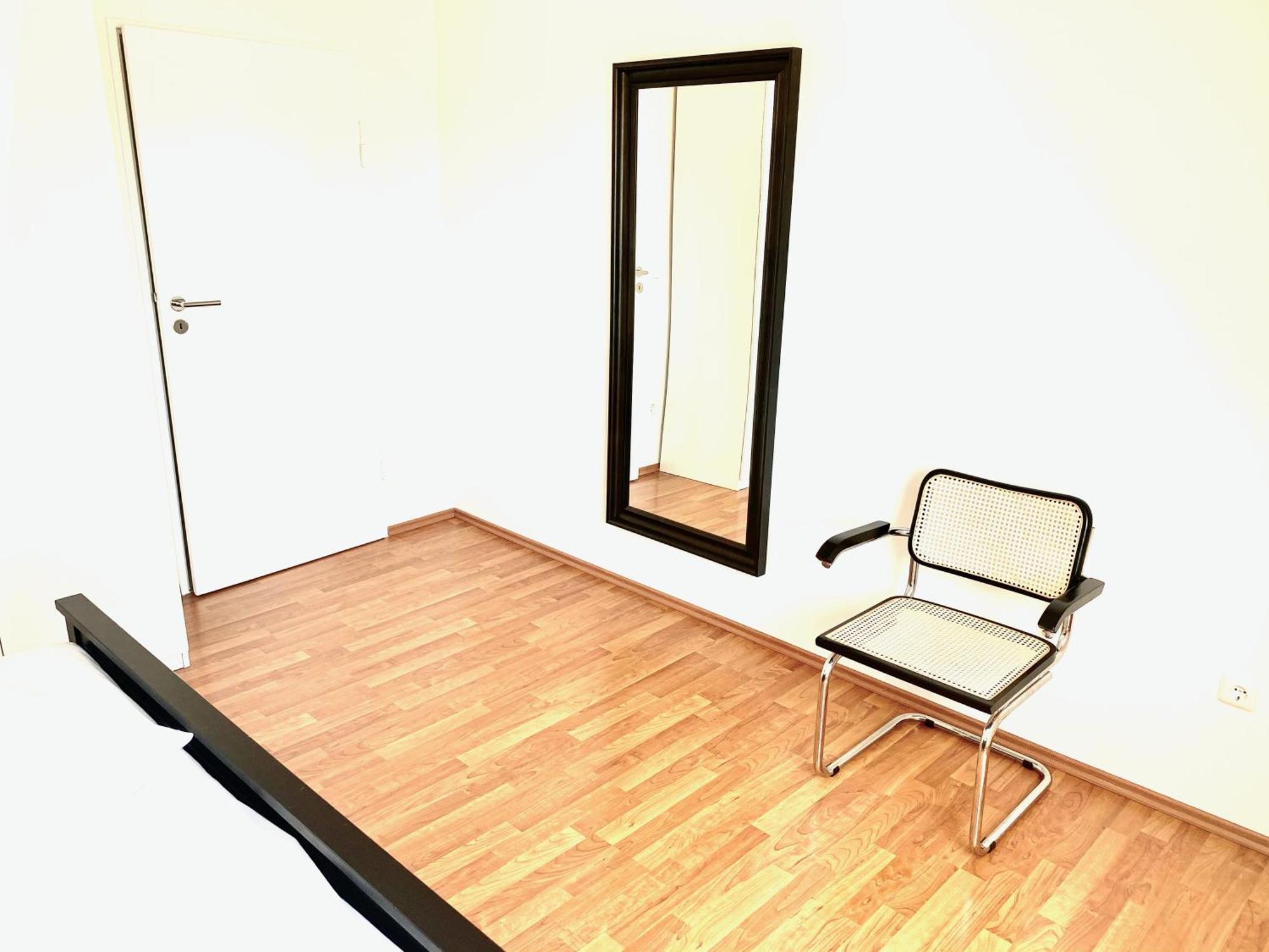 Appartement Super Zentral Begehrte Wohnlage Parkplatz Vor Haus à Nuremberg Extérieur photo